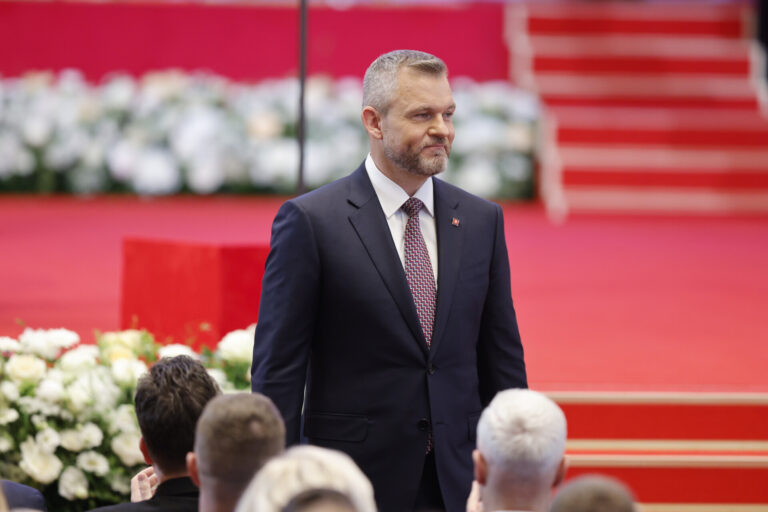 Nový slovenský prezident Peter Pellegrini zložil prezidentský sľub