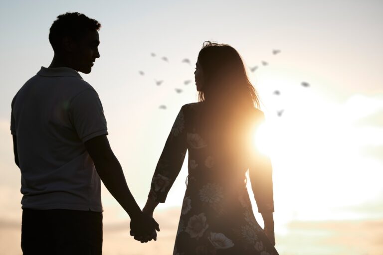 3 otázky, ktoré položiť na rande. A 3, ktoré si položiť po ňom couple