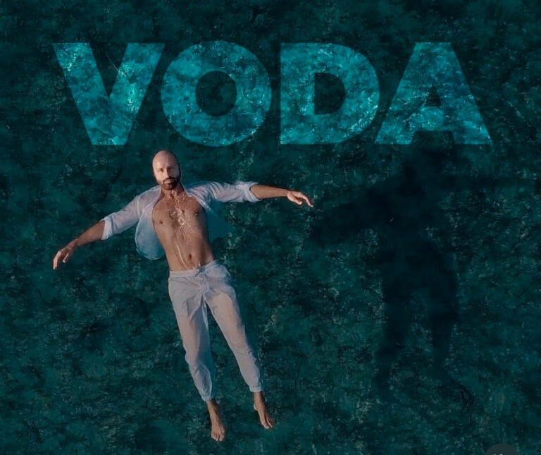 Robo Opatovský dramaticky odpálil letnú bombu Voda