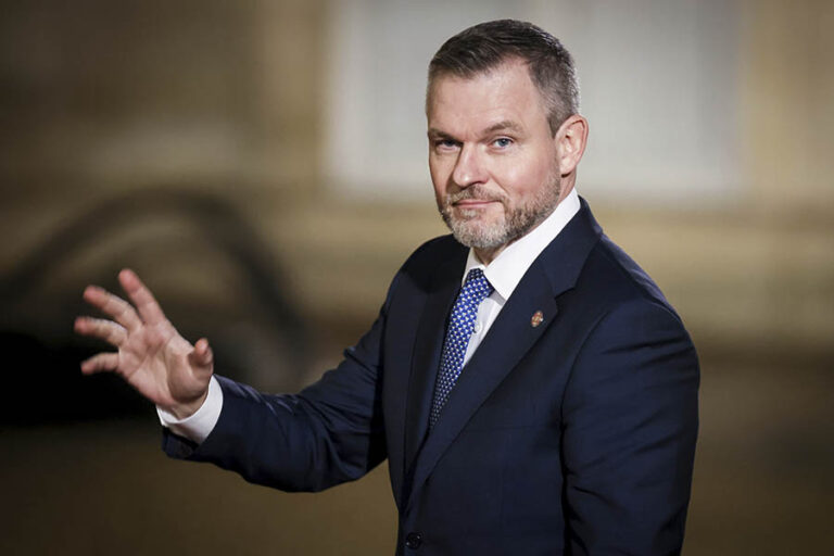 Ukrajina si po trojročnej vojne zaslúži trvalý a udržateľný mier