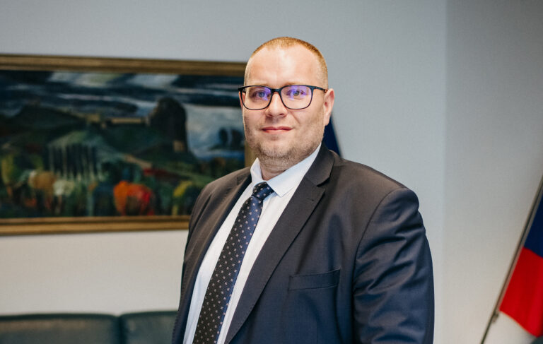 Ochranca práv Róbert Dobrovodský: Nečakajte, lebo čas hrá proti spravodlivosti Ochranca práv Róbert Dobrovodský: Nečakajte, lebo čas hrá proti spravodlivosti