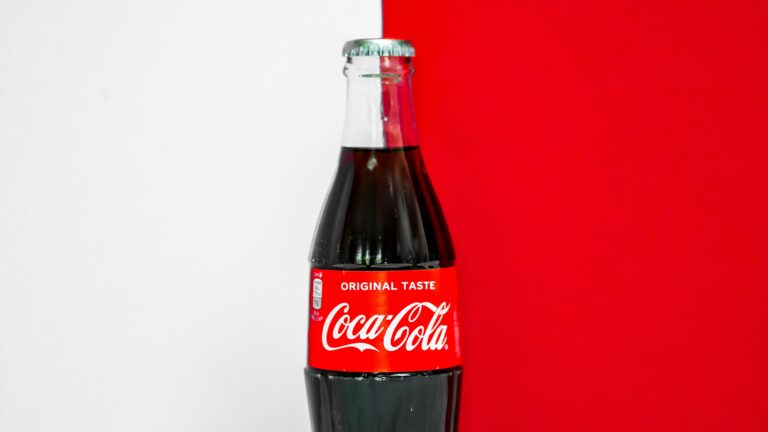Svetový fenomén Coca-Cola oslavuje 140 rokov