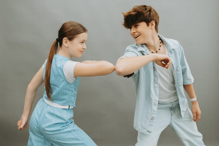 2FACES: Mladé duo, ktoré vám zlepší deň. Hudbou, tancom aj pozitívnym odkazom 2Faces