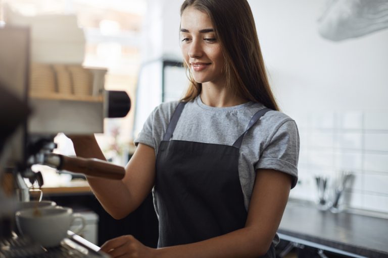 Ako spoznať kvalitnú kávu? Rozhoduje kávovníkové zrno, praženie aj spôsob prípravy coffee